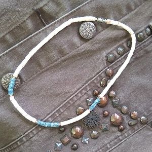Woman's necklace